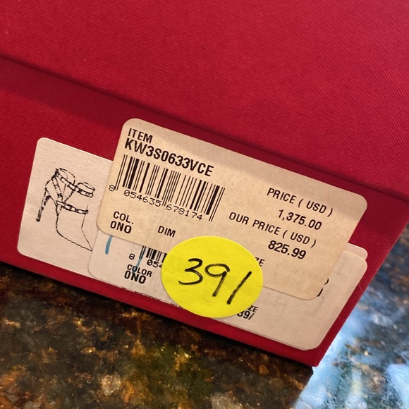 Valentino Rockstud heeled booties - Picture 10 of 10